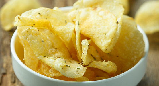 Batch frying kettle chips with MasterTherm Kettle Fryer