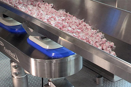 Candy on the FastBack 4.0 Horizontal Motion Conveyor