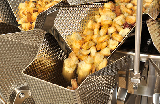 Ishida multihead weigher weighing croutons