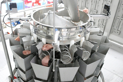 Fresh chicken on multihead weigher