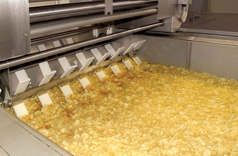 Optional Chip-Stirr system for kettle chip fryer