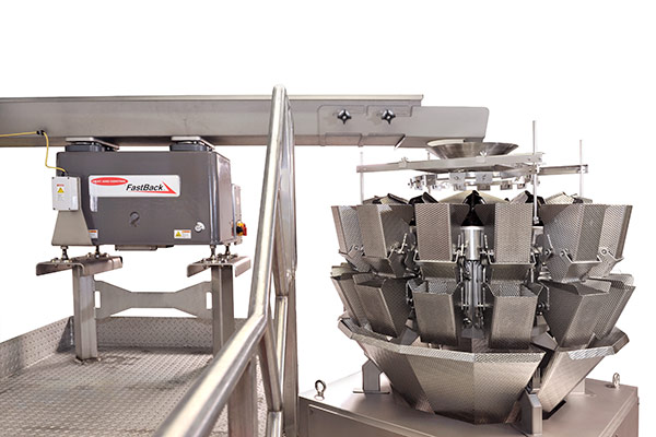 Conveying croutons to multihead weigher for packaging