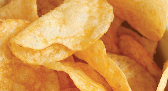 Batch frying kettle-style chips