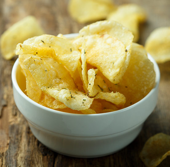 Batch frying kettle chips with MasterTherm Kettle Fryer