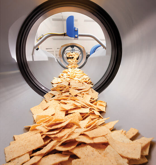 Transporte de chips de tortilla de maíz