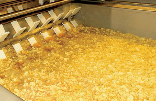 Industrial potato chip fryer