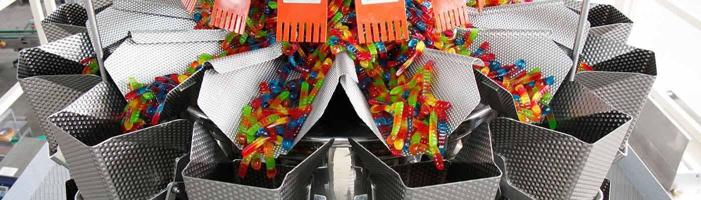 Ishida scales weighing candy for packaging