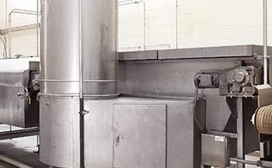 Machinery for cooling extruded snacks