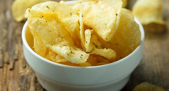 Papas fritas estilo caseras (crujientes): producción continua