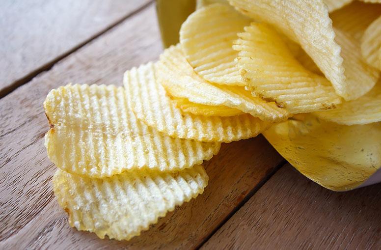 Electroporation for crispier, healthier potato chips